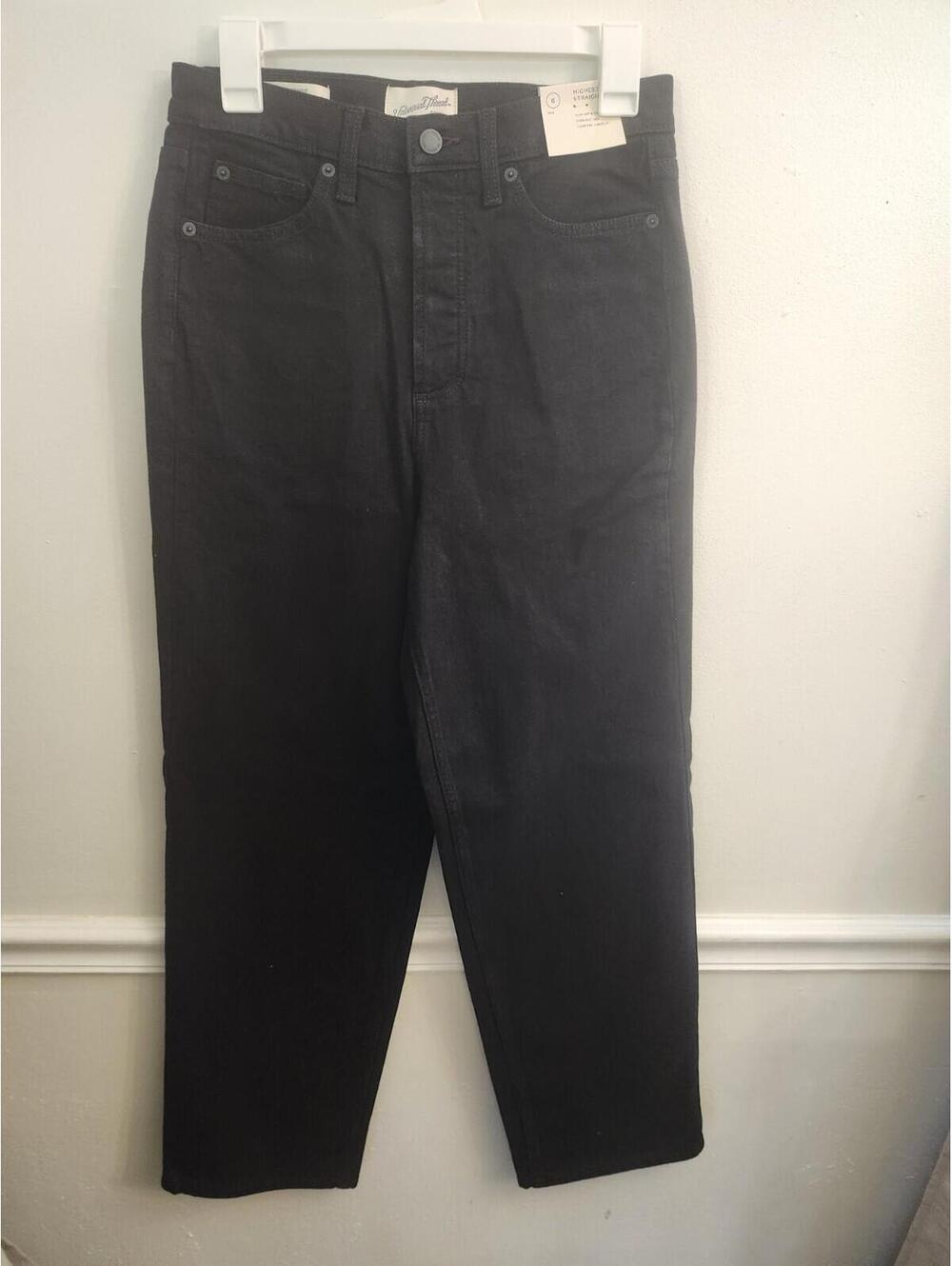 Universal Thread Women's Black High-Rise Straight Jeans Size 6